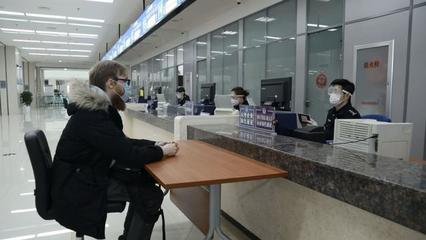 市公安局出入境管理局 筑牢涉外防線，溫情服務守護在連外籍人士